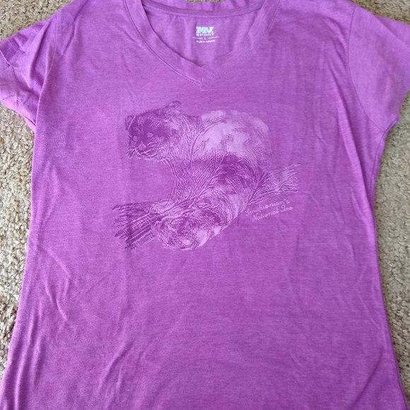 Red Panda V-Neck ladies tee - Picture 1 of 2